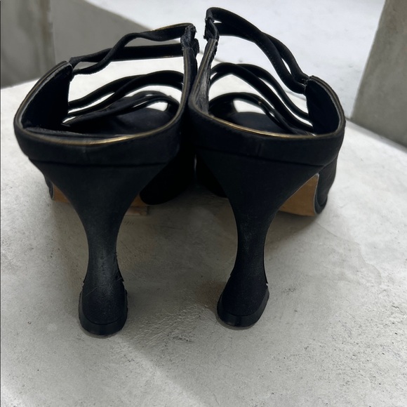 Elegant Black Women's Heels - Picture 6 of 10